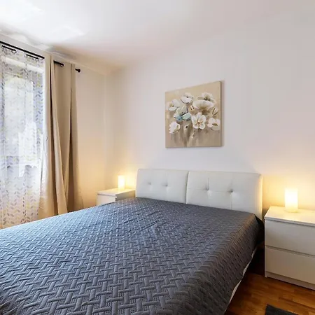 Apartman Mikaela *