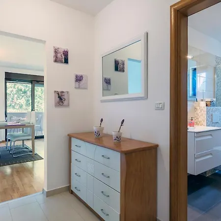 Apartment Mikaela