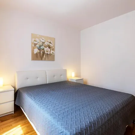 Apartment Mikaela