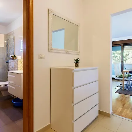 Apartment Mikaela *